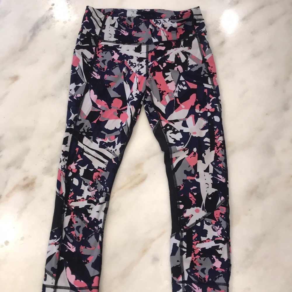 Lululemon  pace rivals leggings suz 6